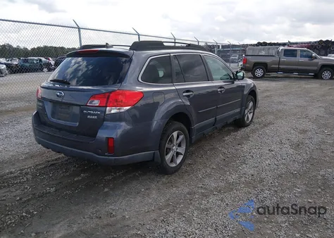 2014 Subaru Outback 2.5I Limited z USA, uszkodzony, nr VIN 4S4BRBPC8E3240845